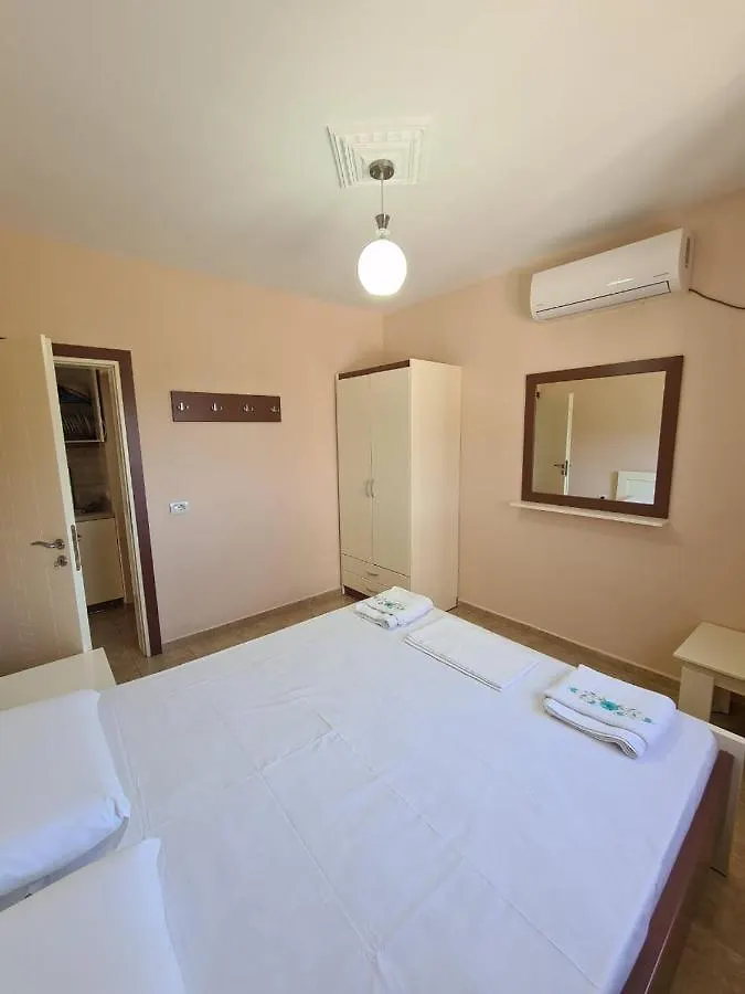 Martini Vacation Home Sarande